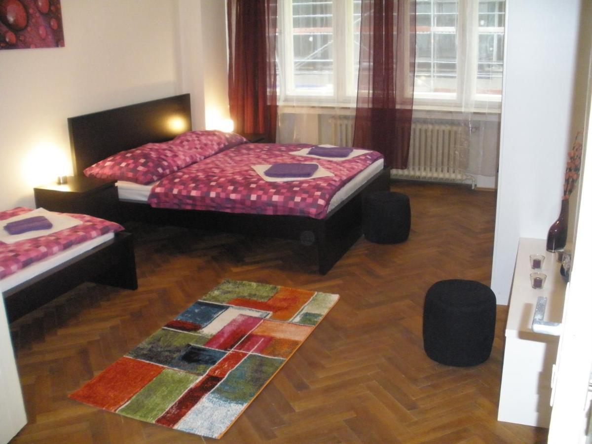 Apartments Tronicek Praga Exterior foto