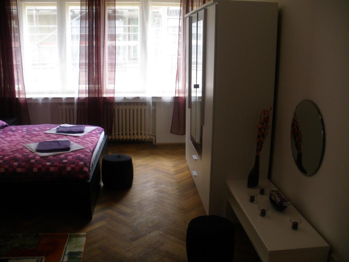 Apartments Tronicek Praga Exterior foto