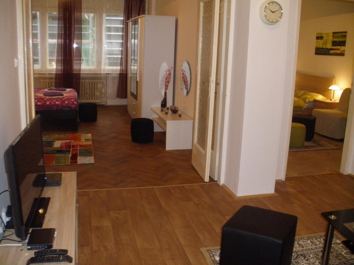 Apartments Tronicek Praga Exterior foto